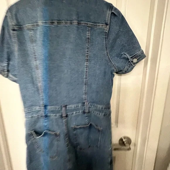 Habitual Denim dress. Stretch material. SUPER CUTE! NWT. Size Large. - Picture 6 of 6